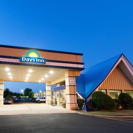 Days Inn By Wyndham Norman Extérieur photo